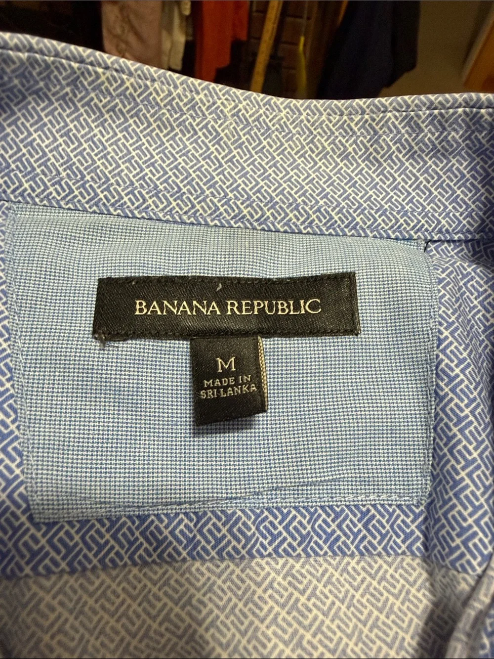 Banana Republic Mens Light Blue with White Geometric Pattern-Short Sleeve Shirt.
